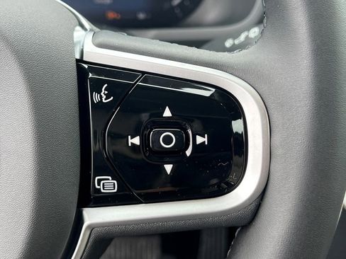 New 2026 Volvo XC90 B6 Plus w/ Protection Package Premier image 18