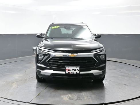 Used 2025 Chevrolet TrailBlazer LT w/ Driver Confidence Package image 7