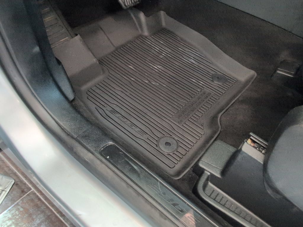 Used 2024 Ford Edge SEL AWD/4WD image 34