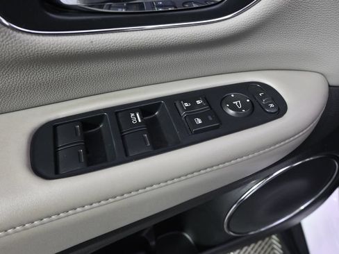 Used 2018 Honda HR-V EX-L image 20