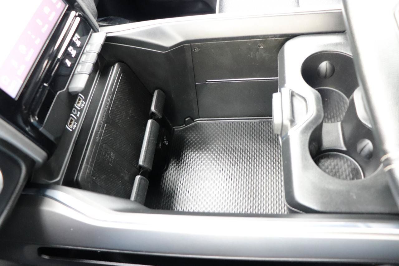 Used 2025 RAM 1500 Laramie AWD/4WD image 43