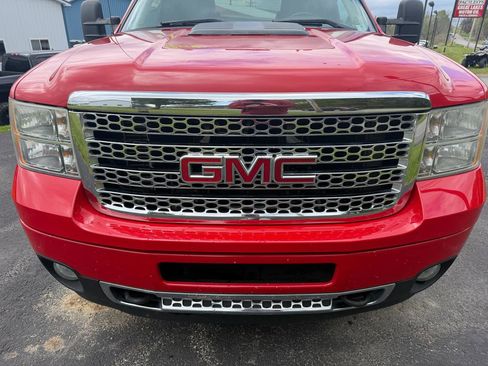 Used 2011 GMC Sierra 3500 SLE w/ SLE Preferred Package AWD/4WD image 9