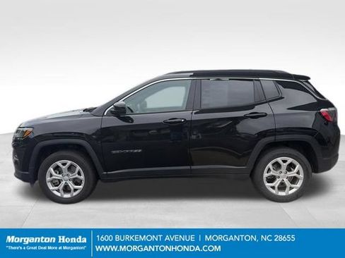 Used 2024 Jeep Compass Latitude AWD/4WD image 5