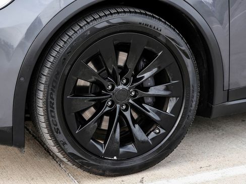 Used 2018 Tesla Model X 75D image 58