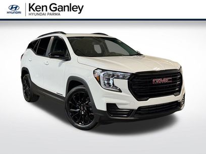 Used 2024 GMC Terrain SLE w/ Driver Convenience Package