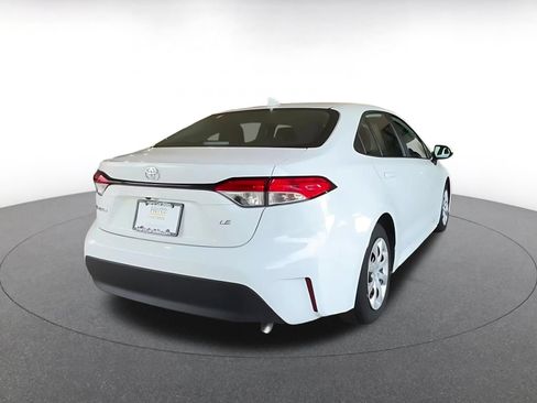 Used 2025 Toyota Corolla LE FWD image 13