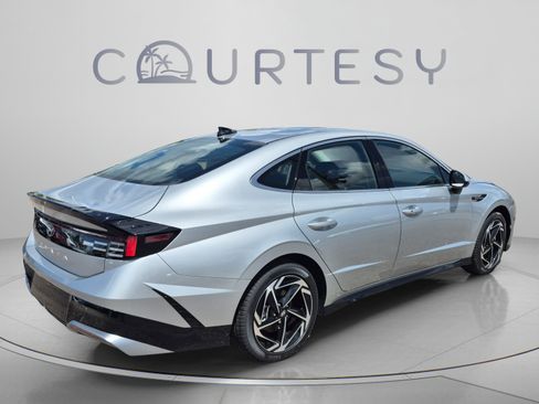 New 2026 Hyundai Sonata SEL FWD image 5
