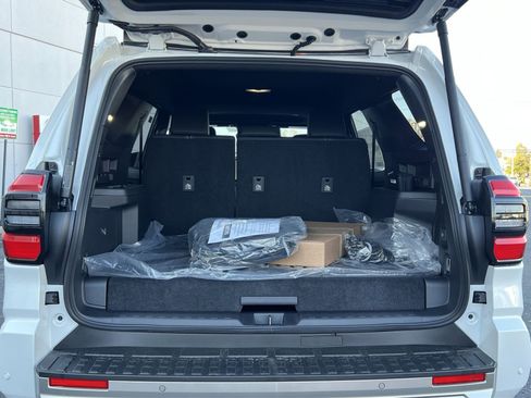 New 2026 Toyota 4Runner Limited AWD/4WD image 21