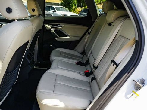 Used 2025 Audi Q5 Premium w/ Convenience Package AWD/4WD image 18