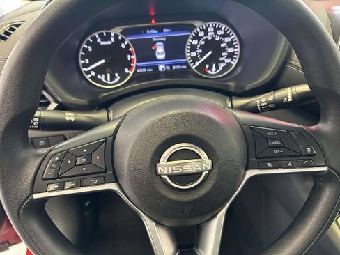 Used 2024 Nissan Sentra SV FWD image 19