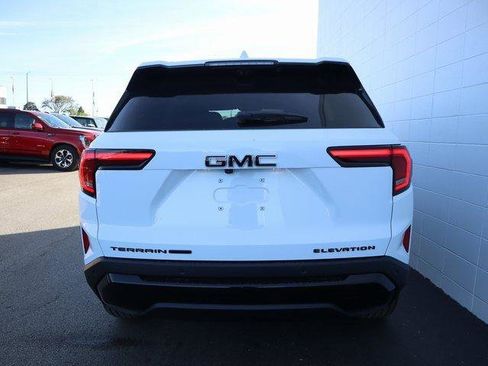 New 2026 GMC Terrain Elevation image 6