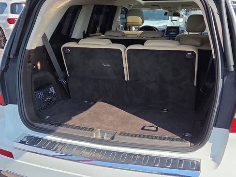 Used 2019 Mercedes-Benz GLS 450 4MATIC image 7