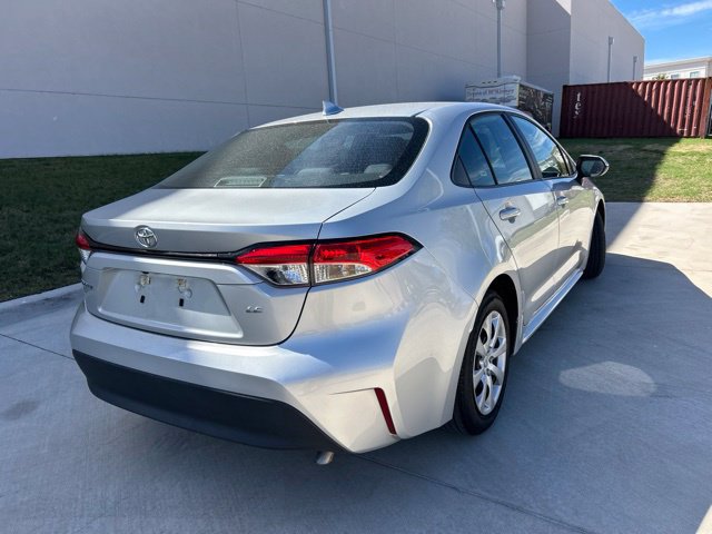 Used 2025 Toyota Corolla LE FWD image 3