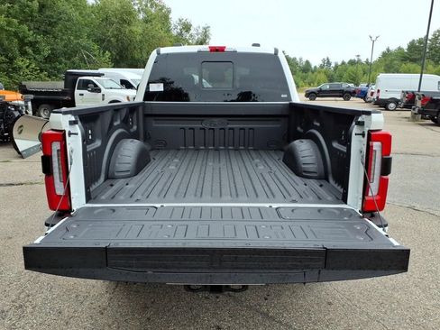 New 2026 Ford F250 Platinum w/ FX4 Off-Road Package AWD/4WD image 8