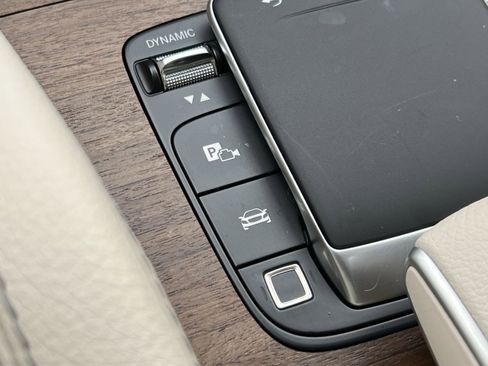 Certified 2025 Mercedes-Benz GLE 350 4MATIC image 32