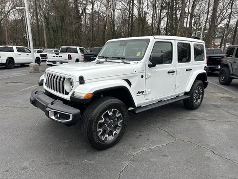 Used 2025 Jeep Wrangler Sahara w/ Safety Group image 5