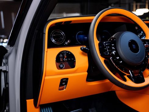 Used 2026 Rolls-Royce Cullinan image 12