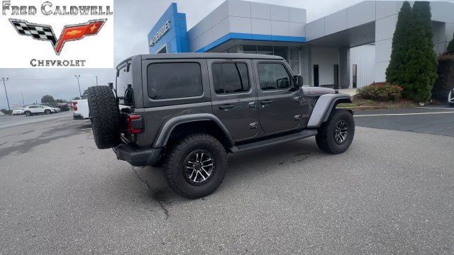 Used 2026 Jeep Wrangler Unlimited Rubicon AWD/4WD image 3