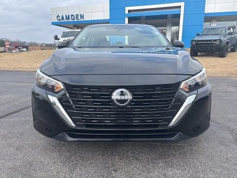 Used 2025 Nissan Sentra SV image 2