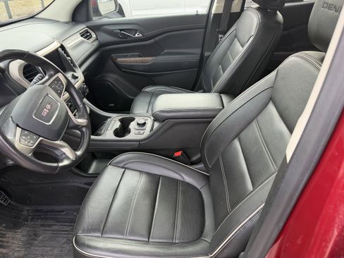 Used 2020 GMC Acadia Denali w/ Denali Ultimate Package image 5