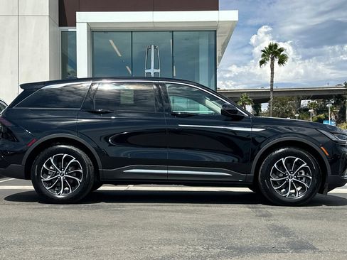 New 2026 Lincoln Nautilus Premier w/ Equipment Group 102A AWD/4WD image 2