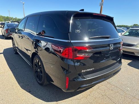 Used 2025 Honda Odyssey Sport-L image 2
