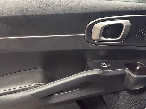 Used 2022 Kia Sorento S w/ Panoramic Sunroof Package FWD image 12