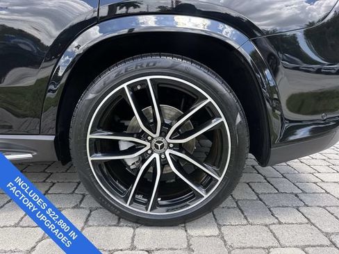 Used 2023 Mercedes-Benz GLS 580 4MATIC image 11