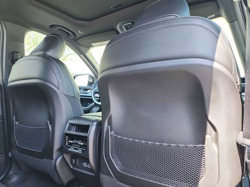 Used 2025 Jeep Grand Cherokee Altitude AWD/4WD image 16