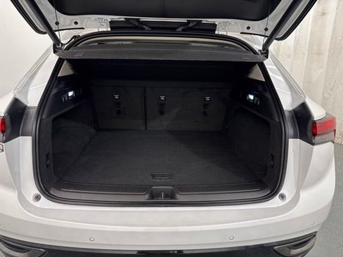 Used 2023 Buick Envision Essence w/ Sport Touring Package AWD/4WD image 10