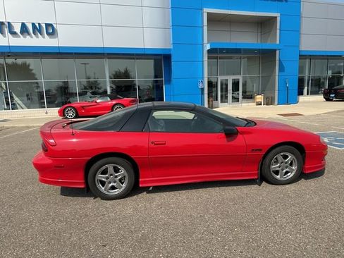 Used 1999 Chevrolet Camaro Z28 w/ Preferred Equipment Group 2 image 6