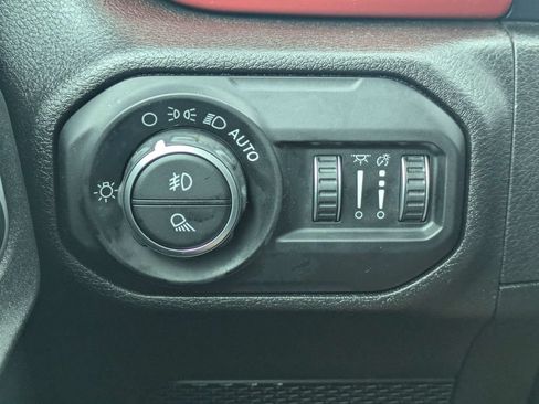Used 2020 Jeep Gladiator Rubicon AWD/4WD image 25