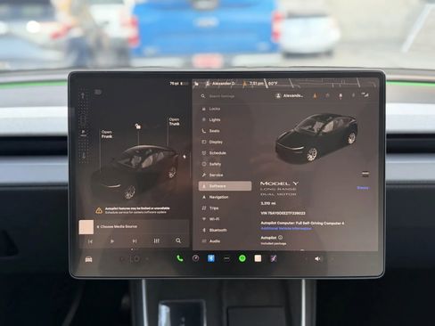 Used 2026 Tesla Model Y Long Range AWD/4WD image 27