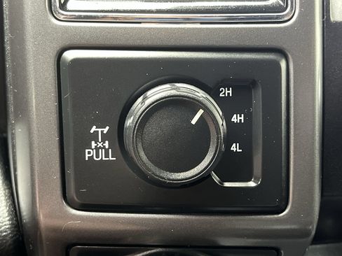 Used 2019 Ford F150 XLT w/ Equipment Group 302A Luxury AWD/4WD image 19