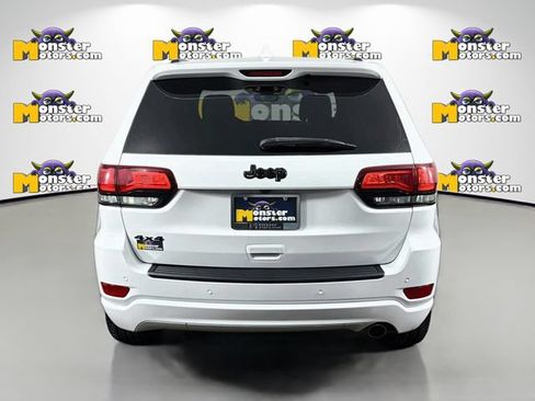 Used 2020 Jeep Grand Cherokee Altitude AWD/4WD image 6