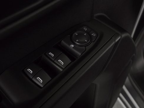 Used 2021 Chevrolet Silverado 1500 Custom Trail Boss w/ Safety Confidence Package image 19