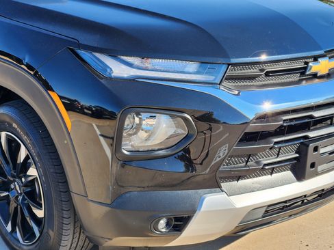 Used 2023 Chevrolet TrailBlazer LT w/ Convenience Package image 5