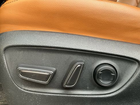 Used 2023 Toyota Highlander Platinum image 22