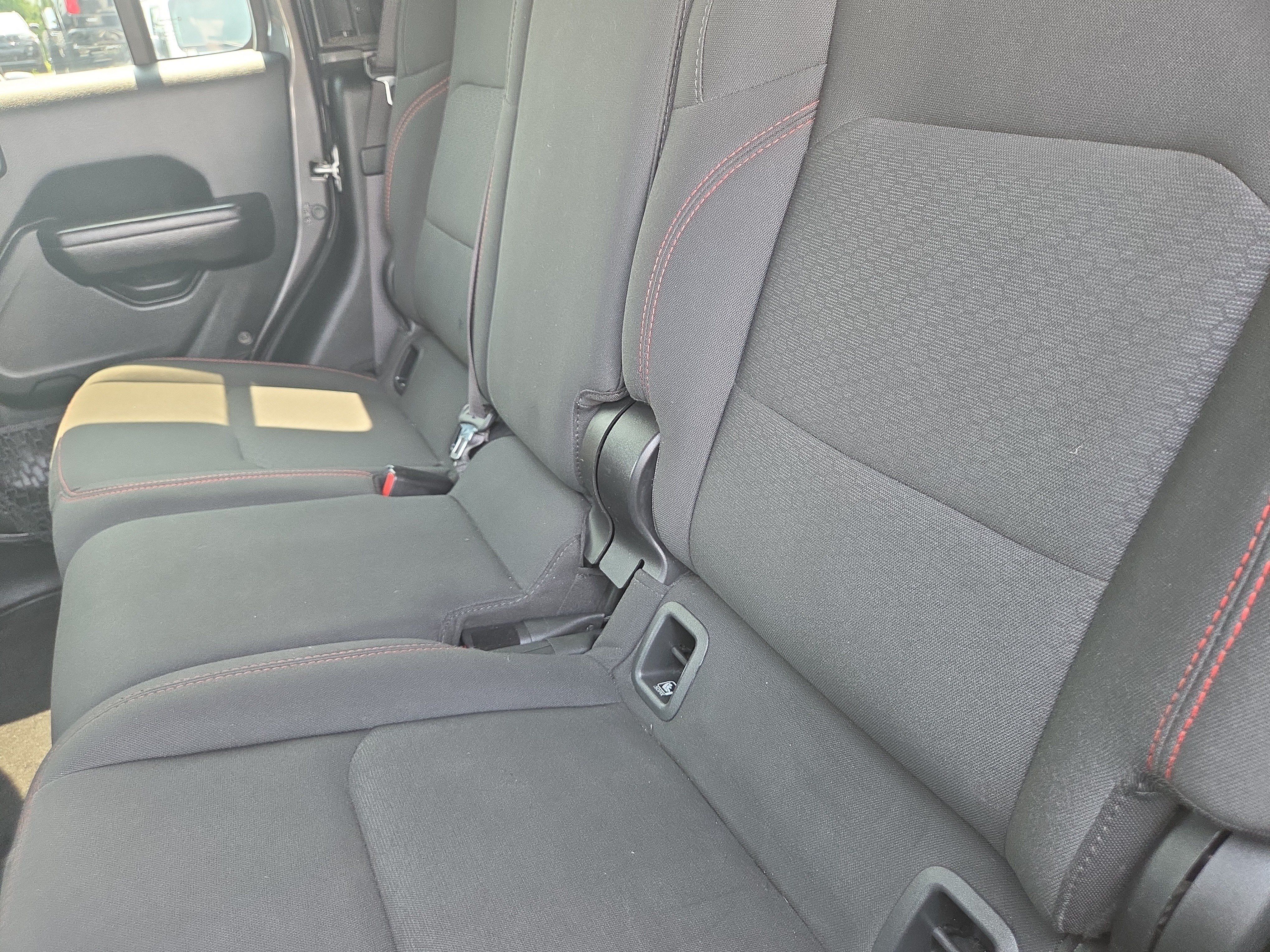 Used 2020 Jeep Gladiator Rubicon AWD/4WD image 9