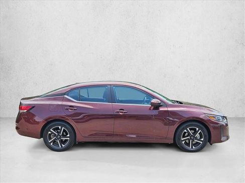 Used 2025 Nissan Sentra SV FWD image 4