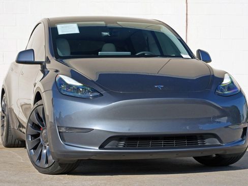 Used 2022 Tesla Model Y Performance AWD/4WD image 4