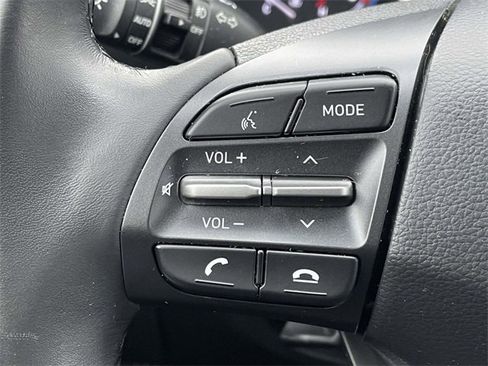 Certified 2021 Hyundai Kona SEL Plus image 22