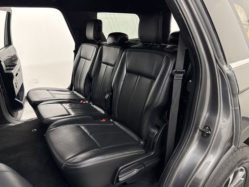Used 2019 Ford Expedition XLT image 23