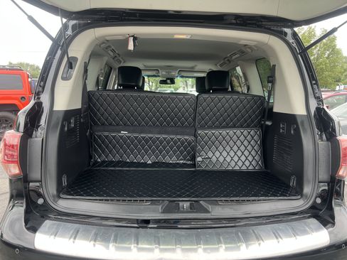 Used 2017 INFINITI QX80 4WD w/ Driver Assistance Package image 14