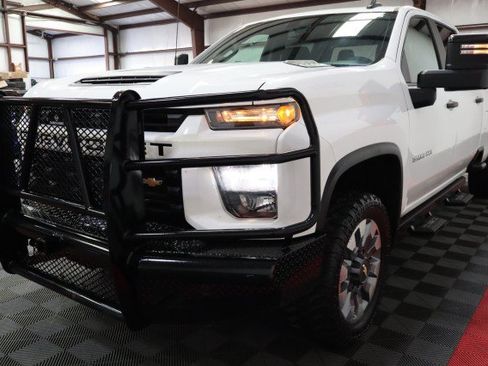 Used 2022 Chevrolet Silverado 2500 Custom w/ Custom Value Package AWD/4WD image 21