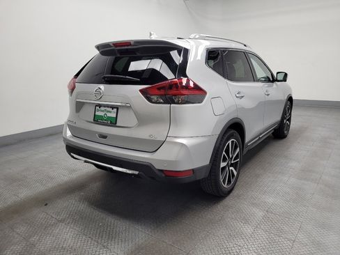Used 2019 Nissan Rogue SL image 9