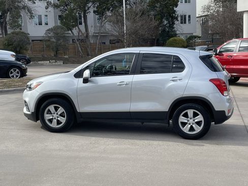 Used 2021 Chevrolet Trax LS w/ Tint and Cruise Package image 3
