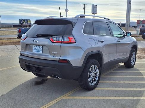 Used 2021 Jeep Cherokee Latitude Lux w/ Comfort/Convenience Group AWD/4WD image 27