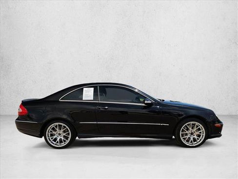 Used 2005 Mercedes-Benz CLK 500 Coupe image 4