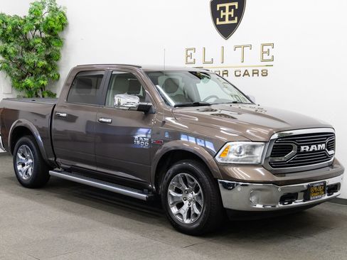 Used 2019 RAM 1500 Laramie w/ Convenience Group RWD image 9
